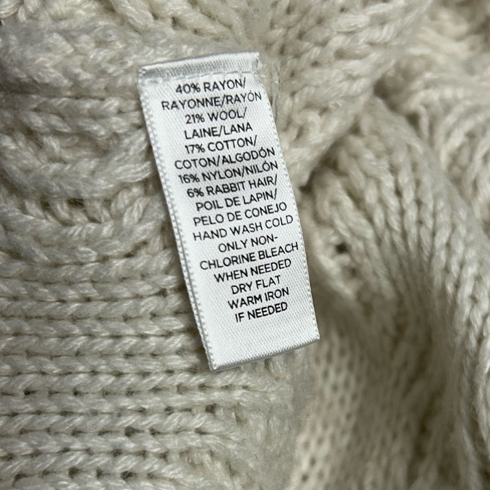 Ann Taylor Loft Cable-knit Pullover Sweater in Ivory/Cream (soft wool blend) - Picture 11 of 12